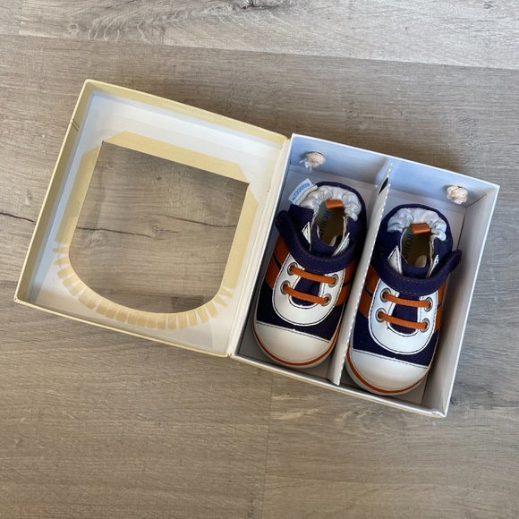 Robeez First Shoes for Baby Designed for Early Walkers Size 4 (9-12 month) - Picture 4 of 16